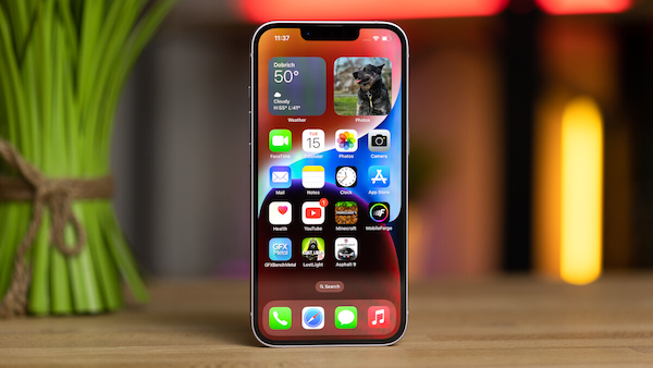 Màn hình OLED luôn có độ sáng cao hơn so với các màn hình khác